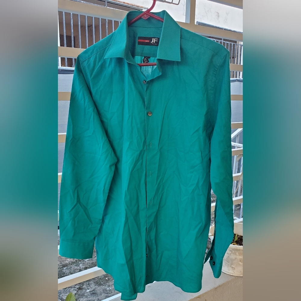 JF. J Ferrar Slim Fit button down